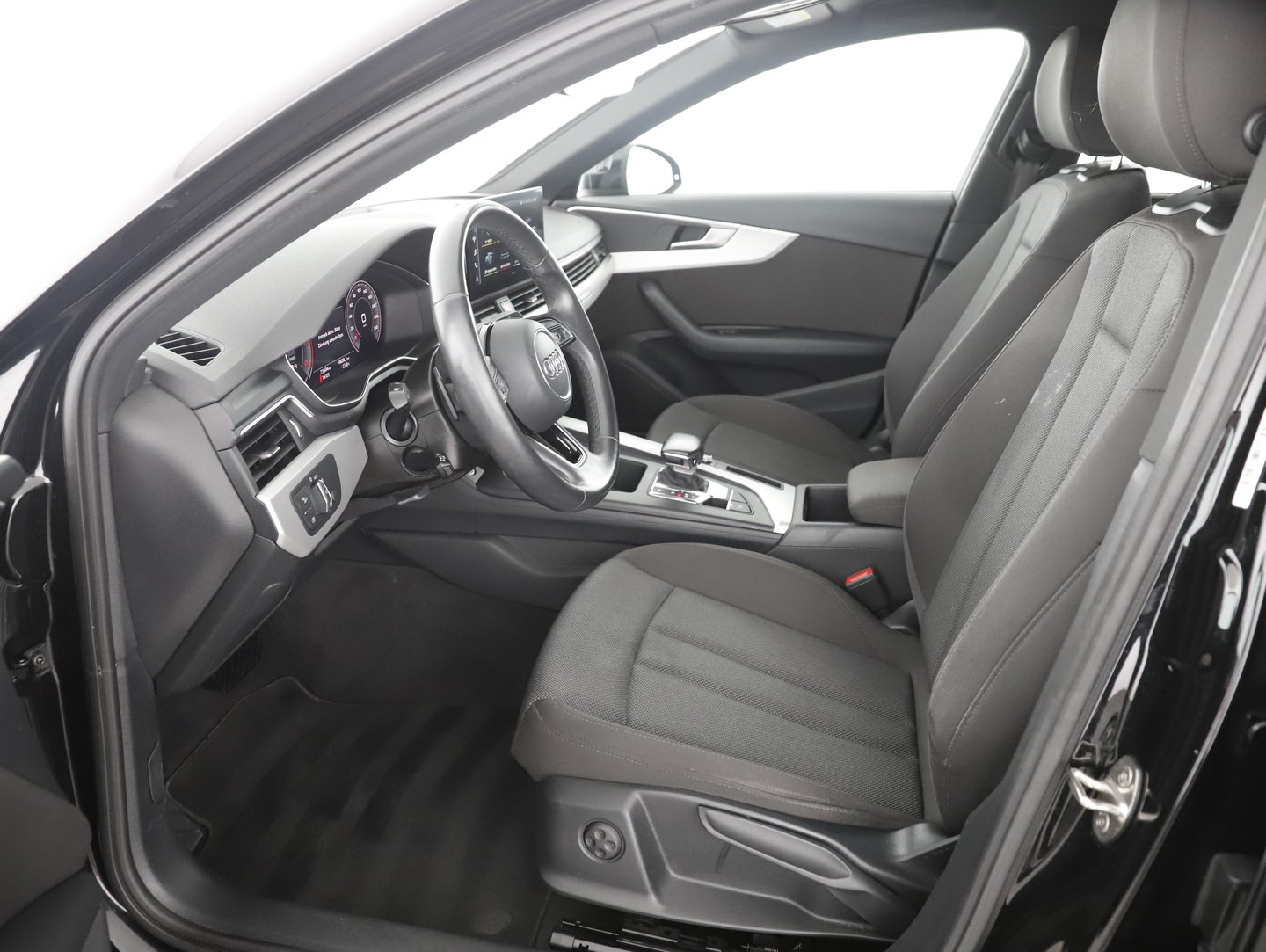 Audi A4 Limousine 40 TDI advanced quattro | Bild 8 von 20