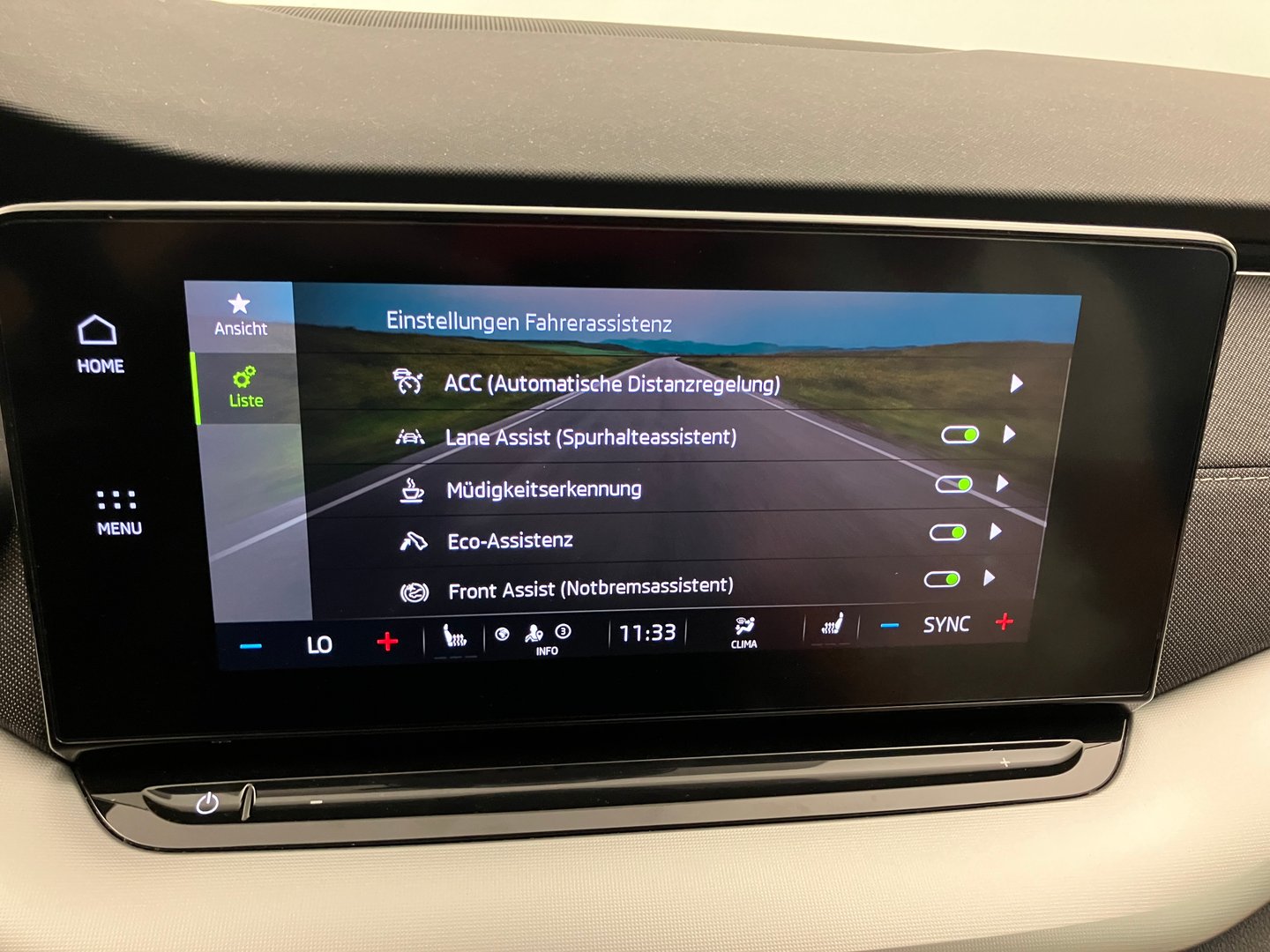 Škoda OCTAVIA Premium TDI DSG | Bild 21 von 28