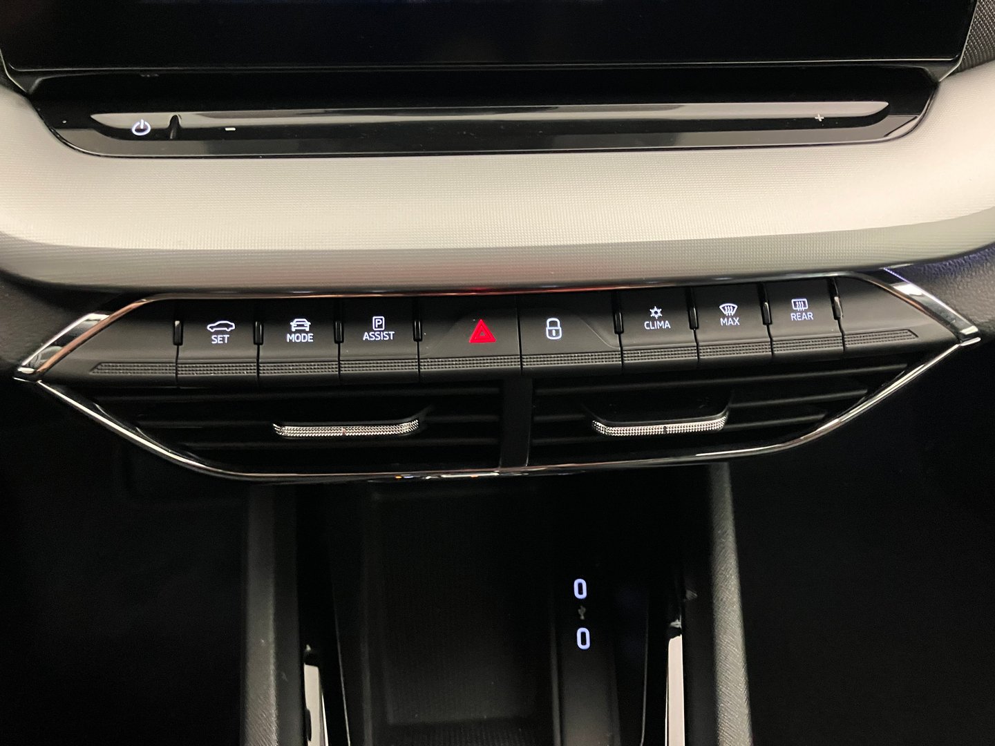 Škoda OCTAVIA Premium TDI DSG | Bild 18 von 28