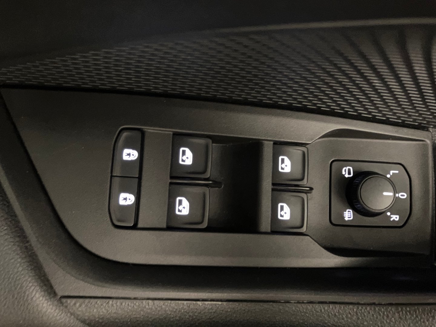 Škoda OCTAVIA Premium TDI DSG | Bild 10 von 28