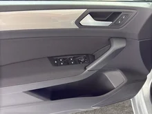 VW Touran TDI in Reflexsilber Metallic