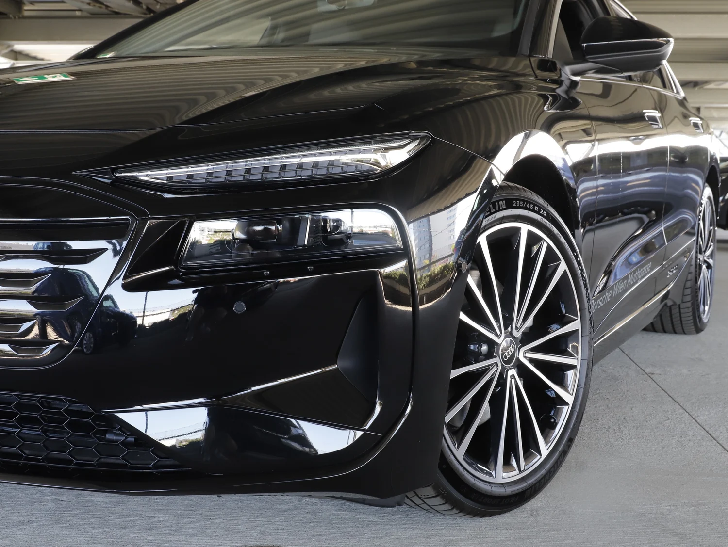 Bild eines Audi A6 Avant e-tron