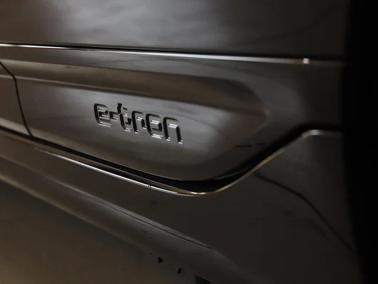 Bild eines Audi A6 Avant e-tron