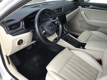 Škoda Superb Combi Style TDI DSG in 2Y Moon-Weiss Metallic