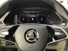 Škoda Superb Combi Style TDI DSG in 2Y Moon-Weiss Metallic