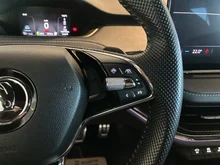 Škoda Enyaq Sportline 80 in Black-Magic Perleffekt