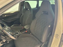 Škoda Karoq 4x4 Sportline TDI DSG in Stahl-Grau