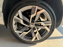 Škoda Karoq 4x4 Sportline TDI DSG in Stahl-Grau