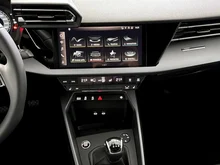Audi A3 Sportback 30 TFSI in Brillantschwarz