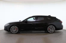 Audi A6 Avant e-hybrid quattro 270 kW in Mythosschwarz Metallic