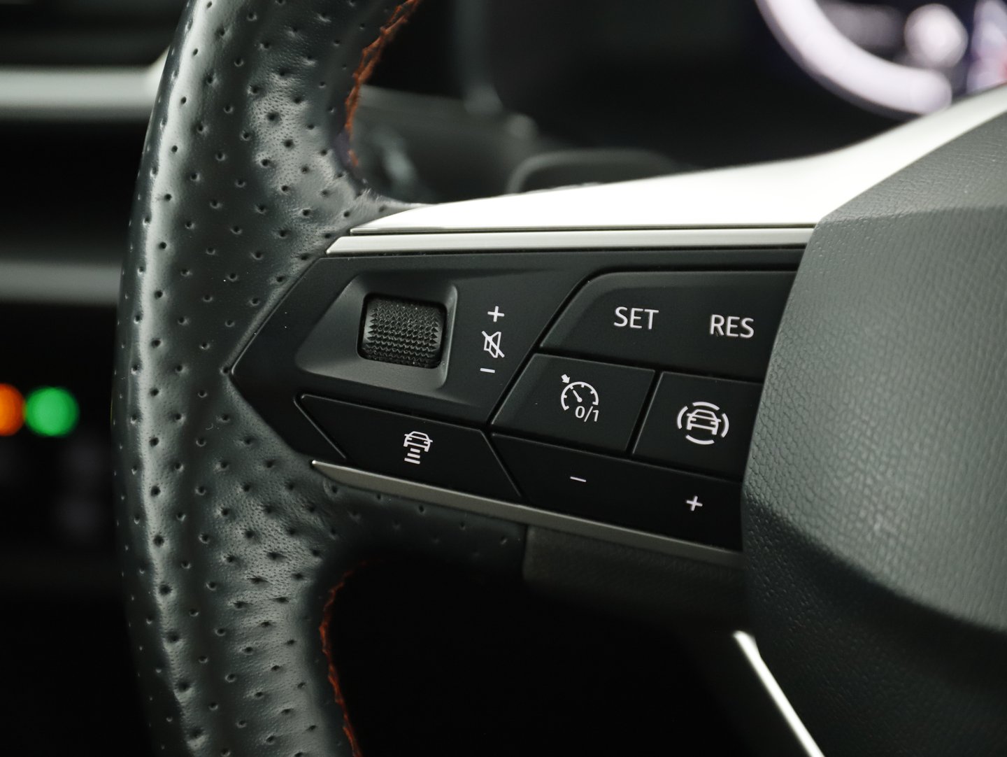 SEAT Leon SP Kombi FR 2.0 TDI DSG | Bild 14 von 25