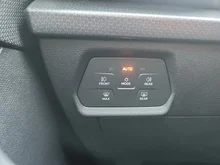 SEAT Leon SP Kombi Style Edition 1.5TSI 115PS in Candy-Weiß