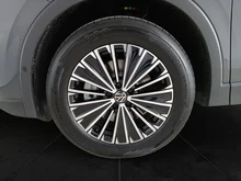 VW Tiguan Friends TDI DSG in Delfingrau Metallic