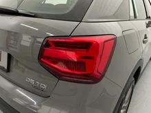 Audi Q2 35 TDI quattro intense in quantumgrau