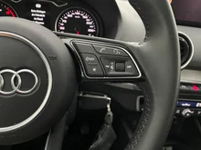 Audi Q2 35 TDI quattro intense in quantumgrau