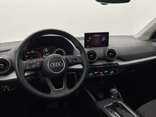 Audi Q2 35 TDI quattro intense in quantumgrau