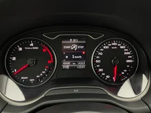 Audi Q2 35 TDI quattro intense in quantumgrau