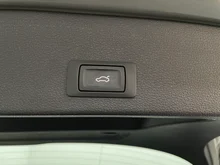 Audi Q2 35 TDI quattro intense in quantumgrau
