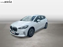 BMW 2xx 2 Active Tourer 218 i Luxury Line in weiss - metallic