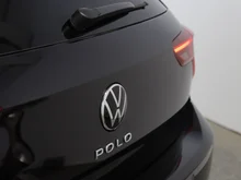 VW Polo 4Me TSI in Deep Black Perleffekt