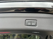 Audi Q6 e-tron quattro in Mythosschwarz Metallic