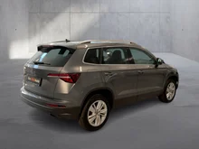 Škoda Karoq Selection TSI DSG ACT in Graphit-Grau Metallic