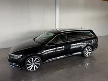 VW Passat Variant Highline TDI DSG in 2T Deep Black Perleffekt
