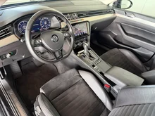 VW Passat Variant Highline TDI DSG in 2T Deep Black Perleffekt