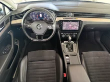 VW Passat Variant Highline TDI DSG in 2T Deep Black Perleffekt