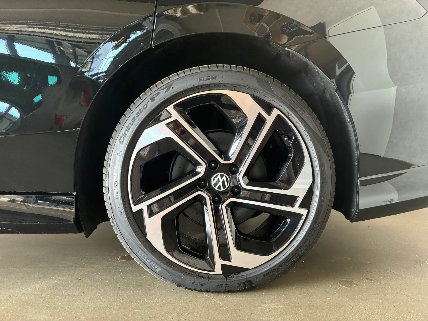 Bild eines ID.7 Tourer GTX 4MOTION 250kW Business