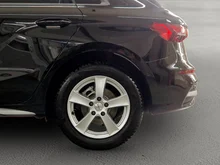 Audi A3 Sportback 30 TFSI in Brillantschwarz