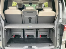VW Multivan Edition eHybrid 180 kW 4MOTION in Indiumgrau Metallic/Dach Deepblack