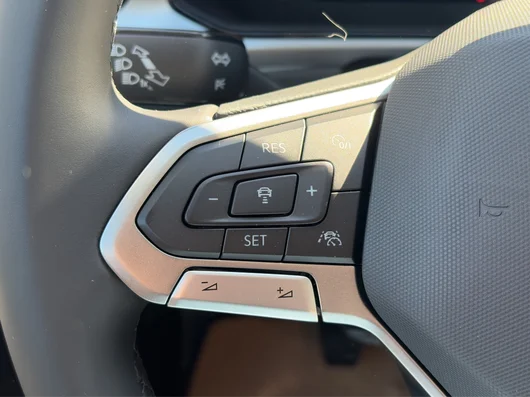 Bild eines VW T-Roc Life TDI