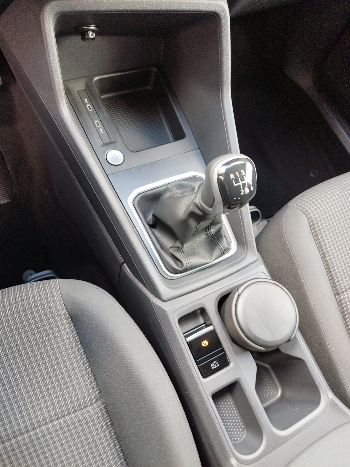 VW Caddy California TDI | Bild 23 von 24