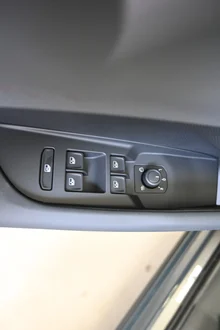 CUPRA Terramar 1.5 e-TSI 150 PS DSG in Fjord-Blau