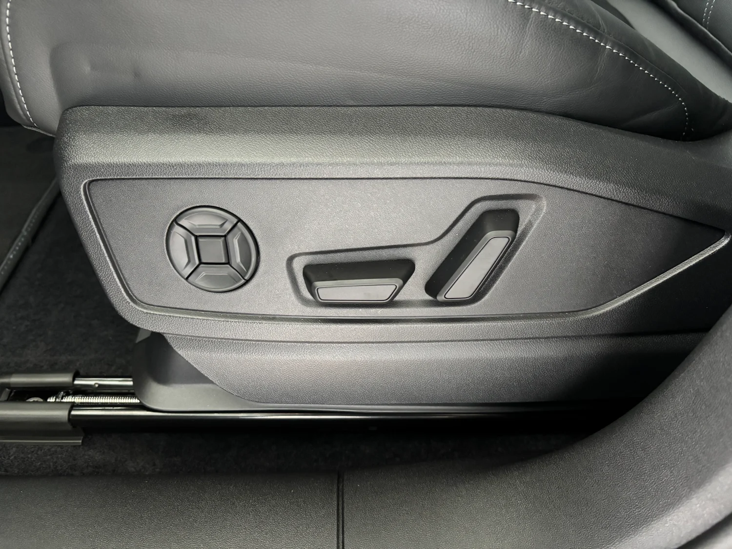 Bild eines Audi Q5 SUV TDI quattro 150 kW
