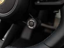 Porsche Cayenne E-Hybrid in weiss - metallic