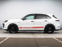 Porsche Cayenne E-Hybrid in weiss - metallic