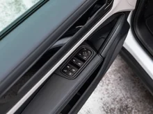 Porsche Cayenne E-Hybrid in weiss - metallic