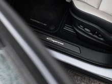 Porsche Cayenne E-Hybrid in weiss - metallic