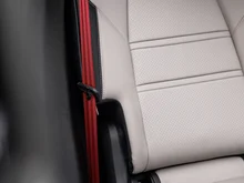 Porsche Cayenne E-Hybrid in weiss - metallic