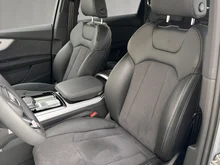 Audi Q7 55 TFSI e quattro S line 290 kW in SATELLITSILBER METALLIC