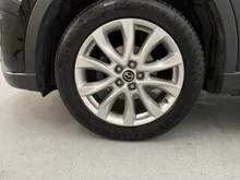 Mazda CX-5 CD150 AWD Revolution SD in schwarz metallic