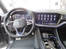 VW Touareg R eHybrid TSI 4MOTION in Grenadillschwarz Met