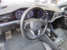 VW Touareg R eHybrid TSI 4MOTION in Grenadillschwarz Met