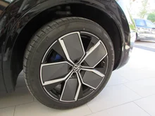 VW Touareg R eHybrid TSI 4MOTION in Grenadillschwarz Met