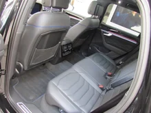 VW Touareg R eHybrid TSI 4MOTION in Grenadillschwarz Met