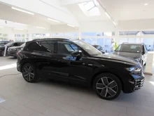 VW Touareg R eHybrid TSI 4MOTION in Grenadillschwarz Met