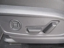 Audi Q5 SUV TDI quattro 150 kW in 0E Mythosschwarz Metallic