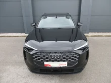 Audi Q5 SUV TDI quattro 150 kW in 0E Mythosschwarz Metallic